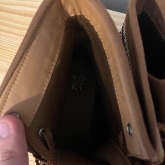 Moccasin Boots size 8.5 - Picture 2 of 7